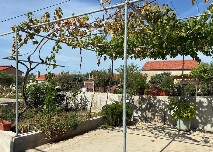 3 Bedroom Lovely In