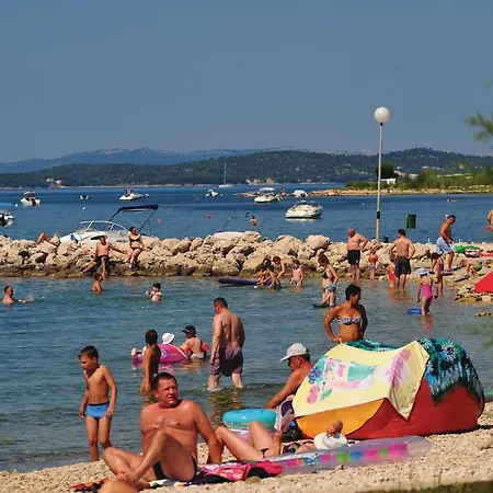 3 Bedroom Lovely In Sukošan