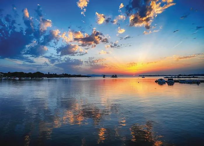 3 Bedroom Lovely In Apartment